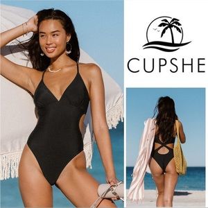 CUPSHE Kasey Black Cutout Back One Piece Swimsuit  NEW WITH TAGS!